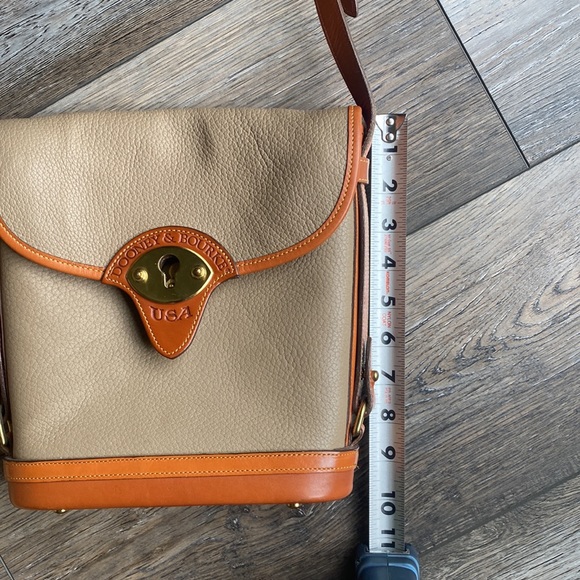 Vintage Dooney and Bourke Cross Body Bag - Picture 7 of 11